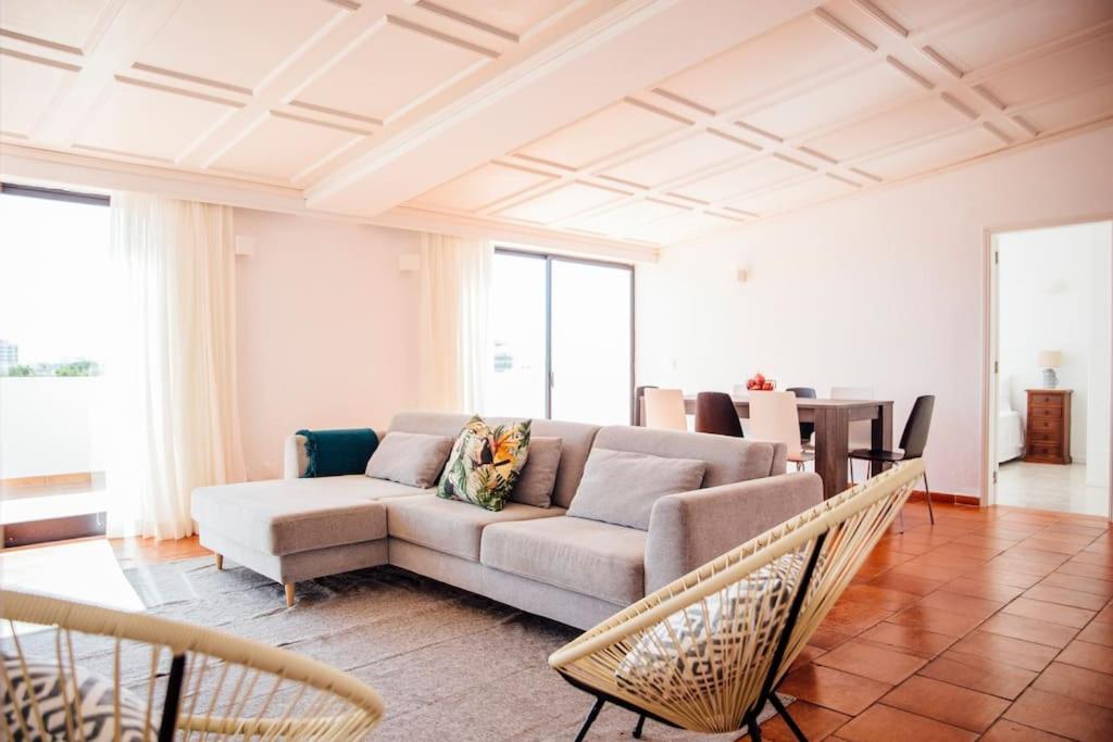 Penthouse S.Jorge Seaview T4 Appartement Quarteira Buitenkant foto