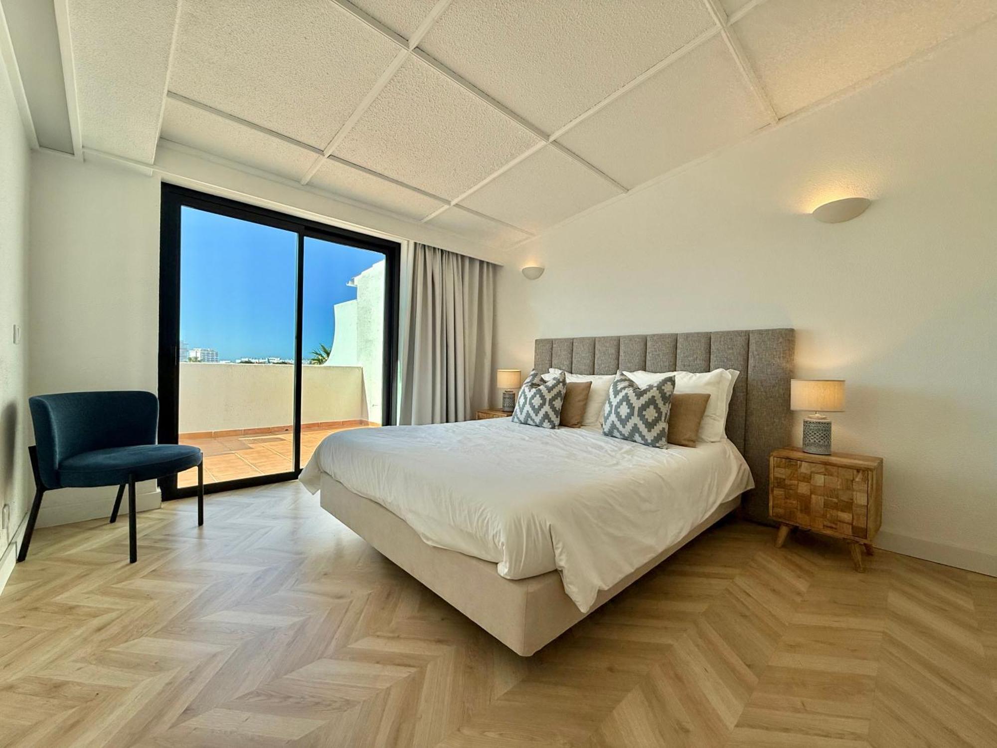 Penthouse S.Jorge Seaview T4 Appartement Quarteira Buitenkant foto