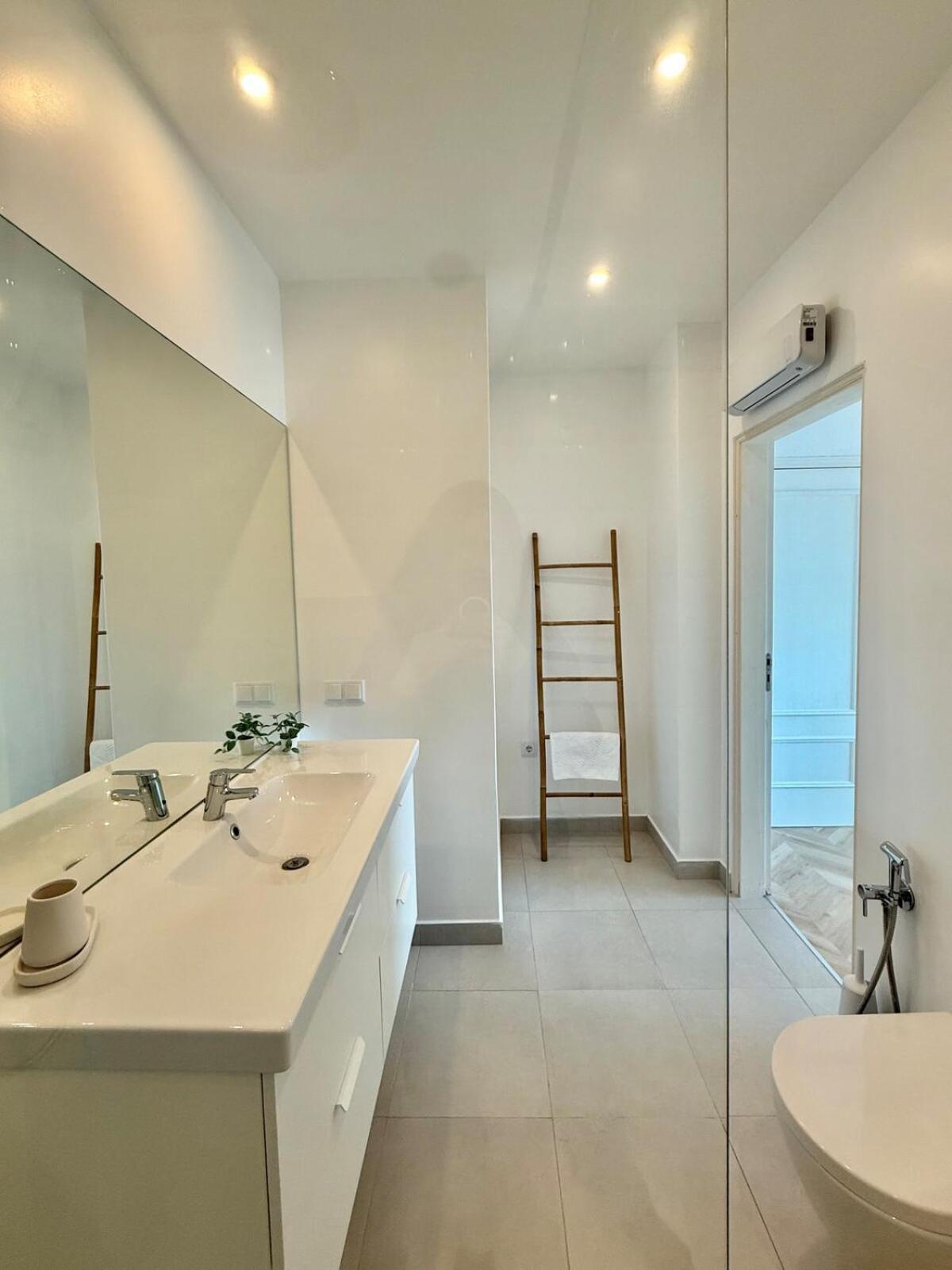 Penthouse S.Jorge Seaview T4 Appartement Quarteira Buitenkant foto